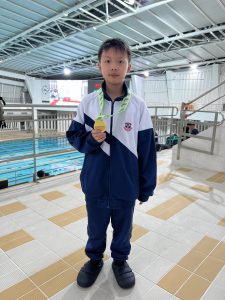 P6C吳慕潼_學界游泳賽男D五十公尺仰泳第一名(2)